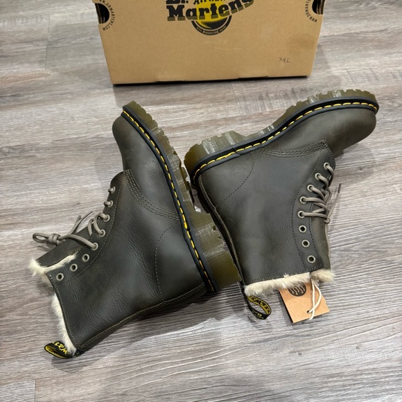 Dr Martens 1460 Serena Fur Lined DMS Olive Wyoming Leather Lace Up Combat Boots - Picture 7 of 12